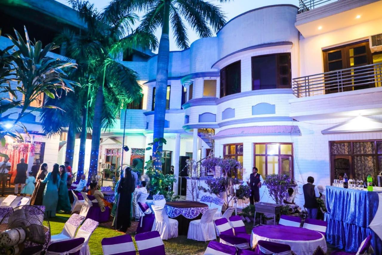 Hotel Unique House Amritsar Exterior photo